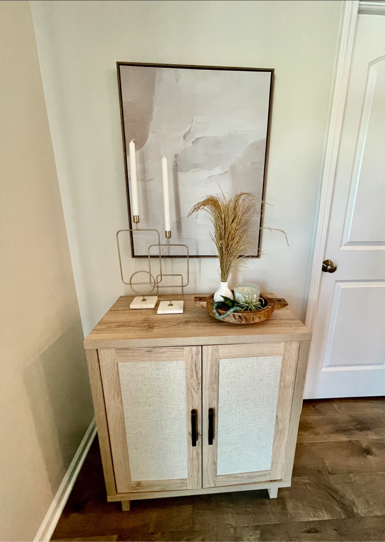 The cutest Wayfair table with Target art  

#LTKhome