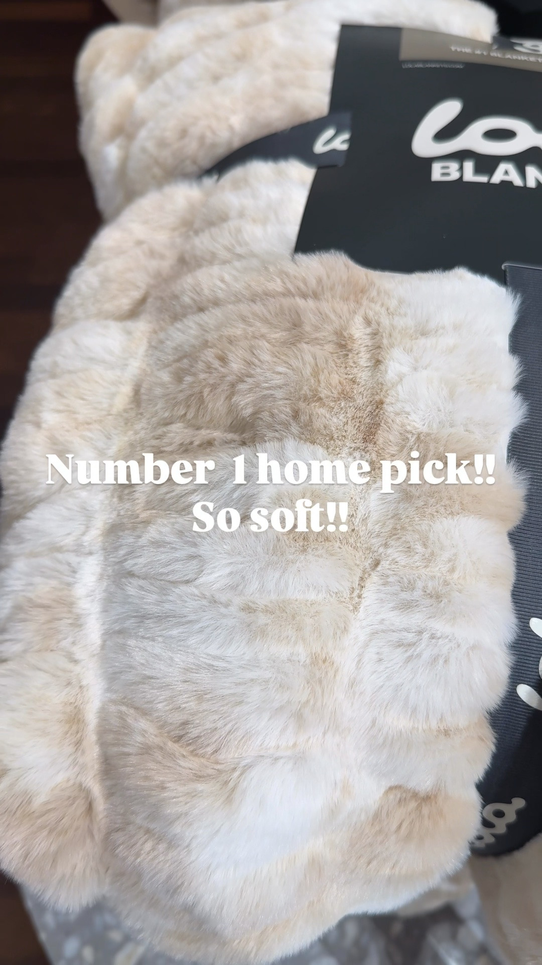 World’s softest blanket on sale!
Nordstrom Anniversary Sale

#LTKSaleAlert
