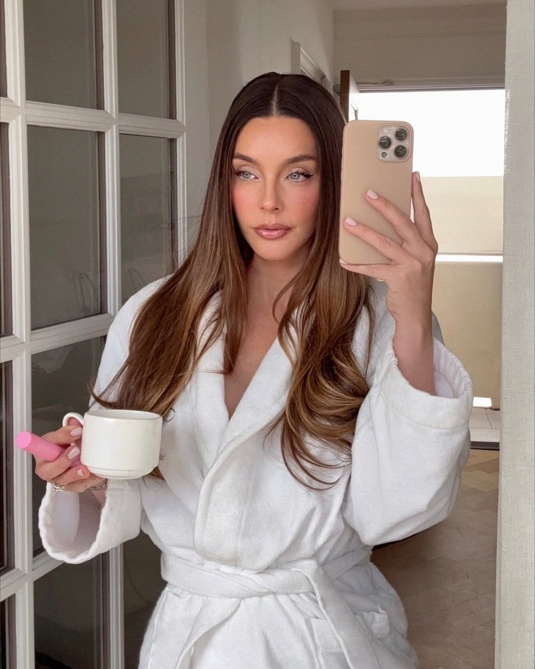 the latest:

NYC work trip
bone broth, aminos, beauty salt
creative directed his costume
@theskinnyconfidential (https://www.instagram.com/theskinnyconfidential/) brainstorm
the tongue my goodness 😋
Michael found a drawing he made of us when we were 12 !
brow peptide changed my brows
ON SET
Sunday boat days
LB book club
spooky school snacks 👻
@pvolve (https://www.instagram.com/pvolve/) forever
Bond Bosstick
mouth tape forever
@people (https://www.instagram.com/people/) magazine
take it to the tits
sauna/cold session
anniversary shopping ;)
homemade holiday potpourri
my favorite job 🩶

#LTKBeauty #LTKStyleTip