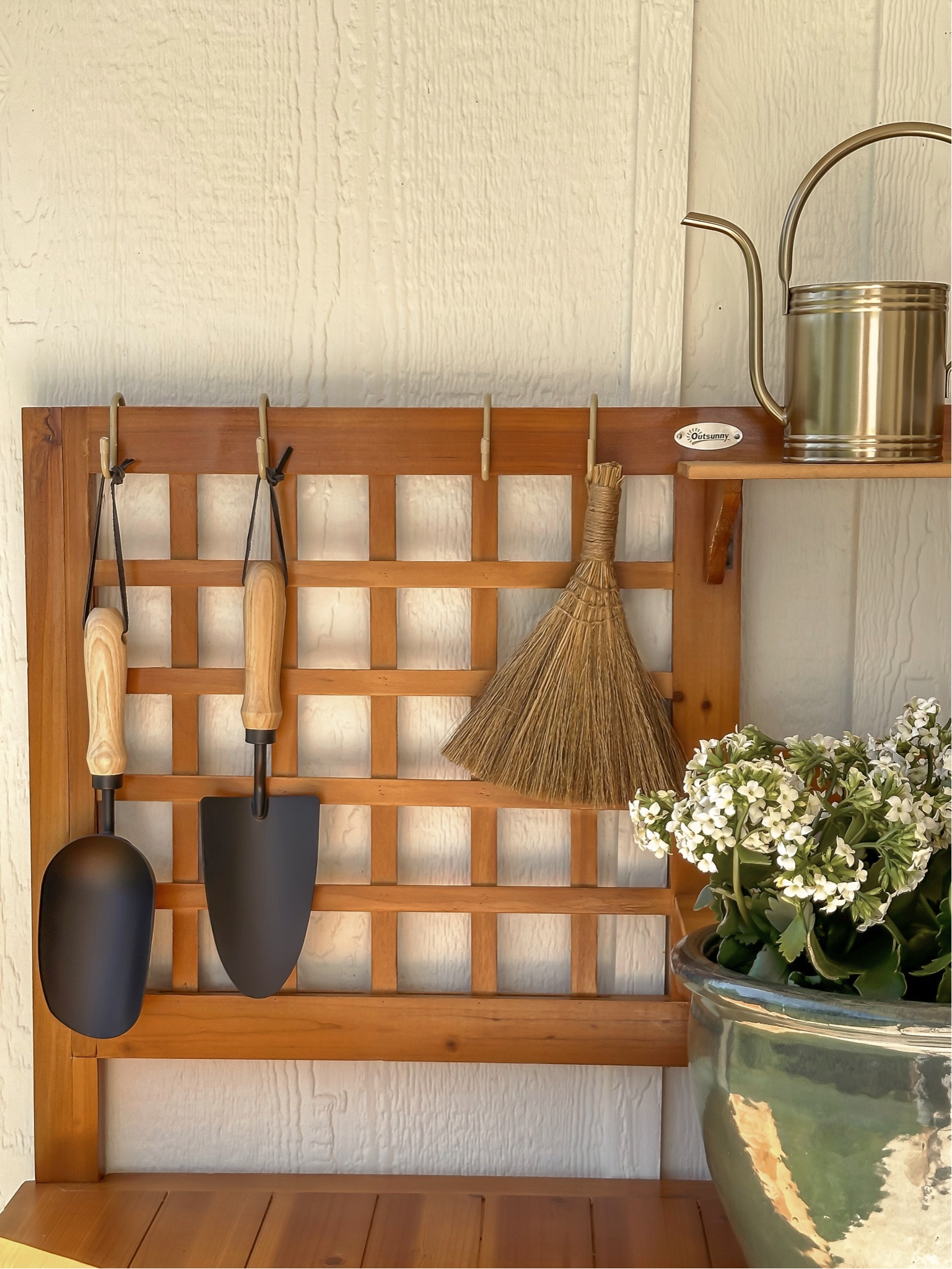 Potting bench details 🪴🌞

#LTKhome