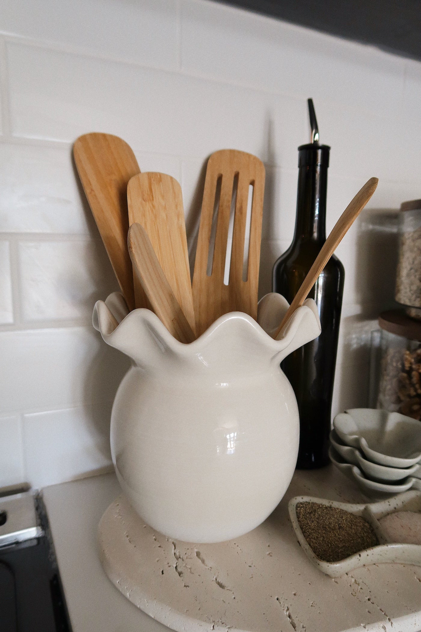 Provence Wavy Pot | THELIFESTYLEDCO