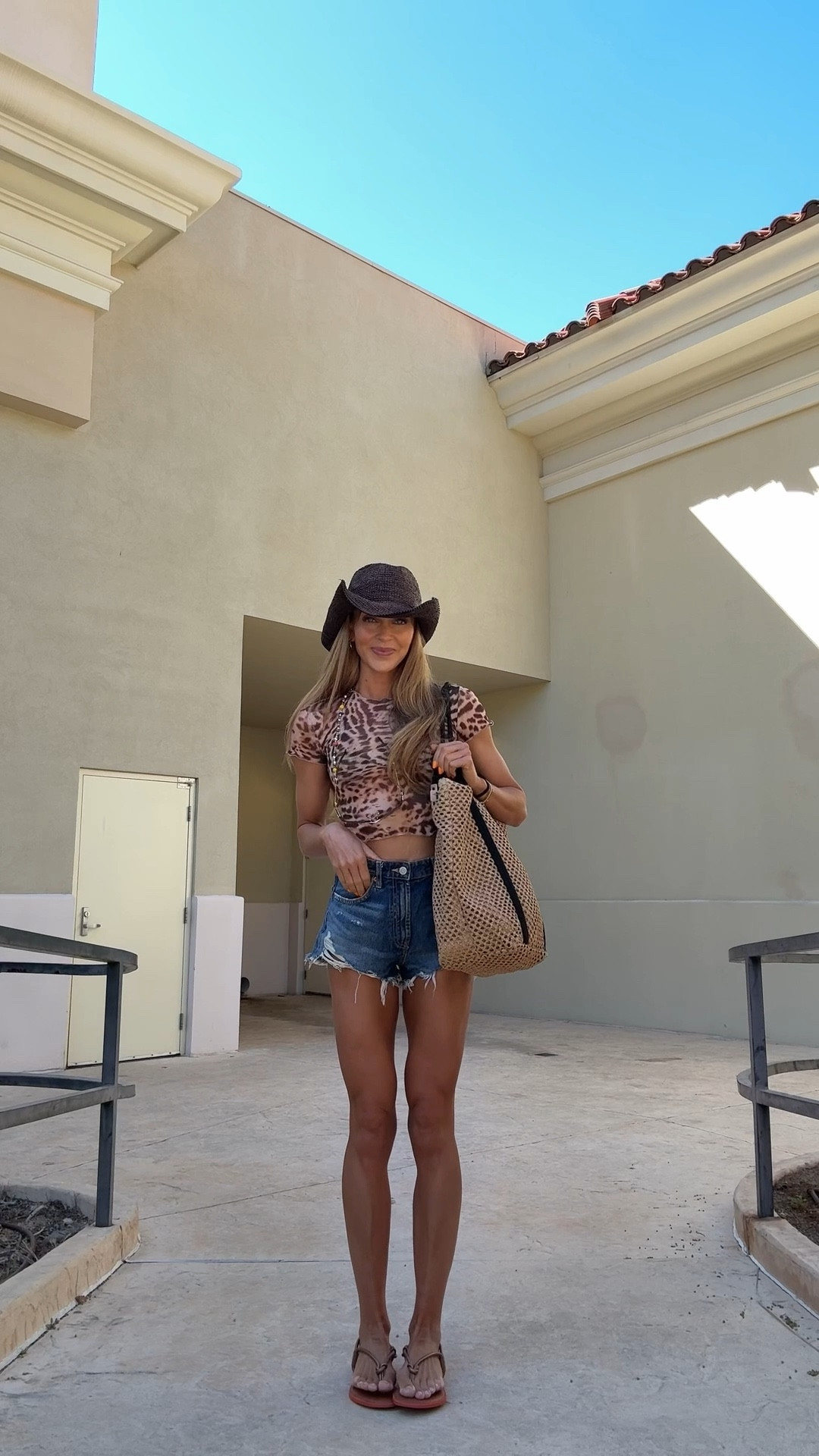 Fit details linked and suit is Skatie of course!