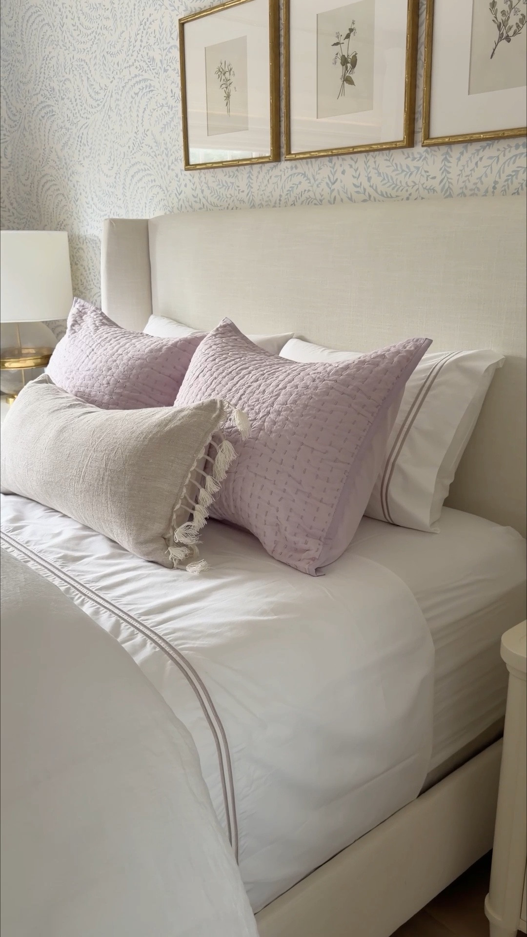I just did a fun summer bedding refresh in my guest room with some cozy pieces from @Quince!Everything is such nice quality at an affordable price point! My guest room feels so luxurious and welcoming for all my summertime visitors! I love the pop of color this Orchid quilt and shams adds to the space. #quincepartner