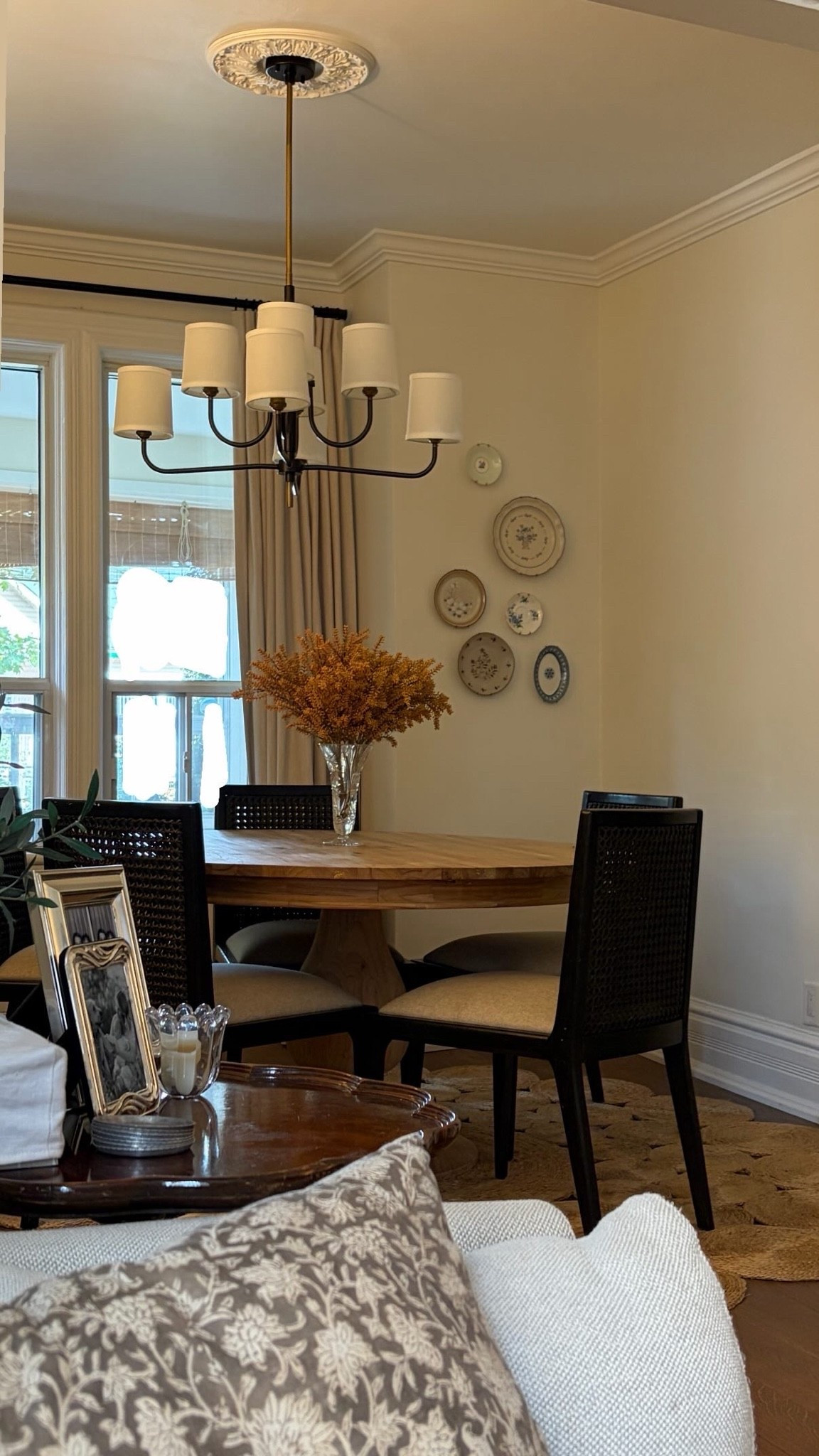 Shop my fall living room & dining room

#LTKhome #LTKfall