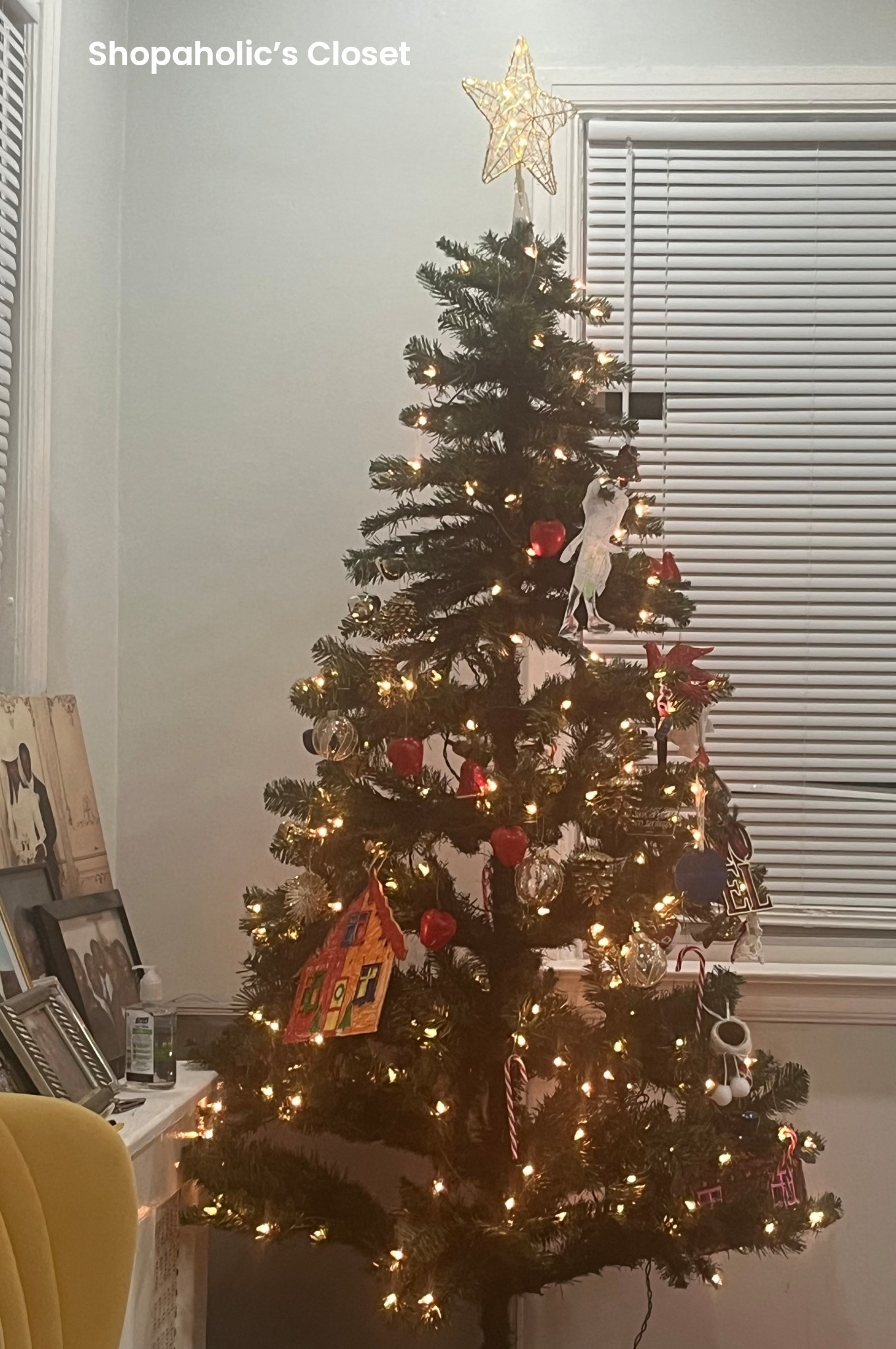 It is officially Christmas time in my house. We put up our Christmas tree!

If you are like me and wait until after Thanksgiving to decorate I’ve linked some tree
and ornament deals to shop today.

#shopdeescloset #shopaholicscloset #itstheholidayseason 

#LTKHoliday #LTKSeasonal