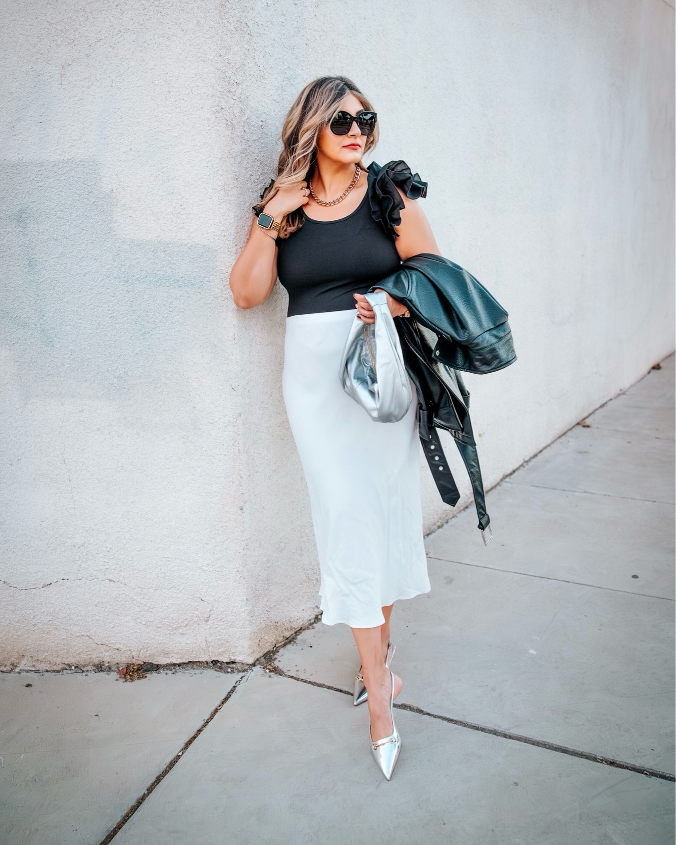 40% off at FEHRNVI today. This ruffle body suit is on sale! Wearing a size large. 
Midsize outfits / gift card / chic outfits / Anthropologie outfits 

#LTKmidsize #LTKsalealert #LTKfindsunder50