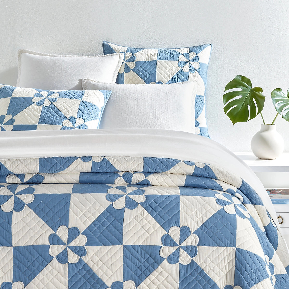 Sunny Side Blue Quilt | Annie Selke
