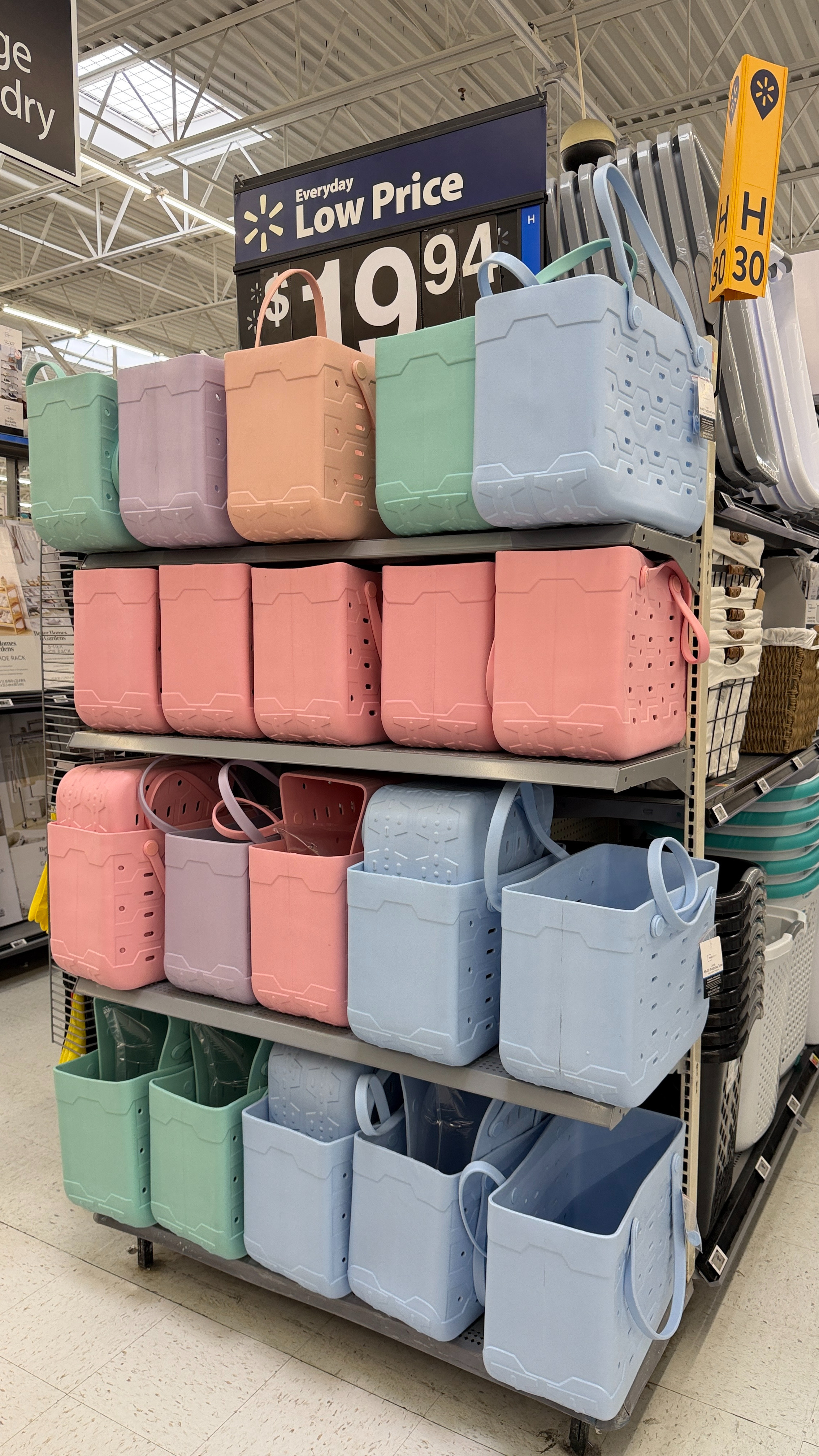 Walmart boog bag dupe!!! under $20! Bogg Bag dupe Walmart, Bogg Bag dupe Target, Bogg Bag dupe pink 

 