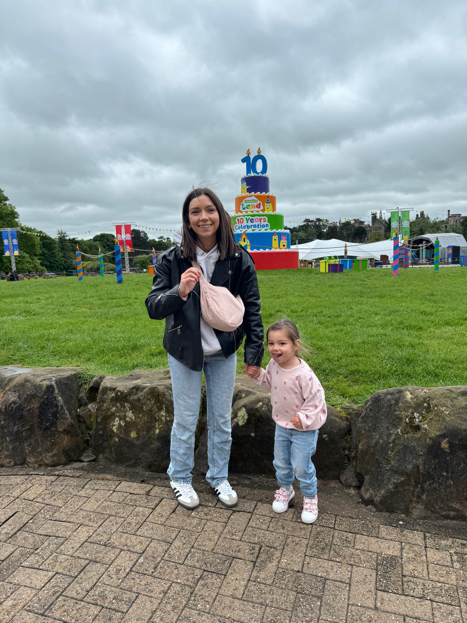 Mum outfit for Alton towers - 

Biker jacket - similar below 
Adanola hoodie - wearing size M 
Stradivarius petite straight jeans - 
Adidas sambas 
Uniqlo round shoulder bag - perfect for days out!

#LTKXUNIQLO #ThisIsMyBestT

#LTKSeasonal #LTKfindsunder50 #LTKstyletip