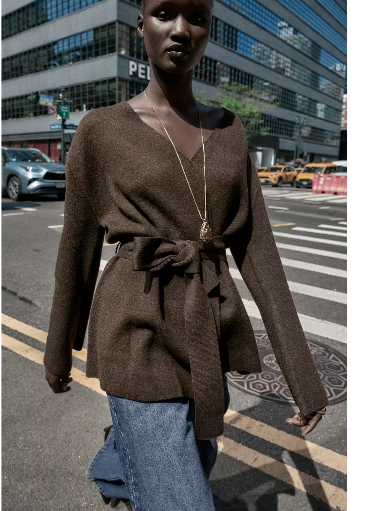 Gorgeous knit cardigan 