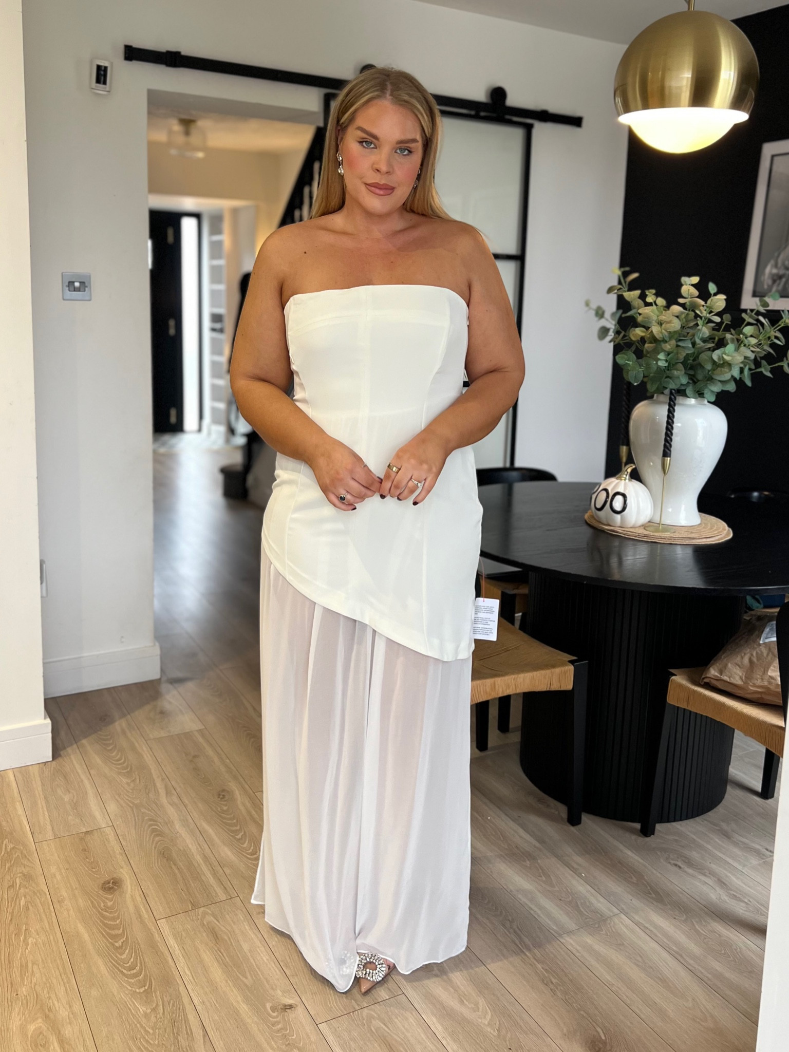 White maxi dress, bandeau dress, partywear, chiffon skirt, Asos, Boohoo, heels, heeled sandals, even outfit

#LTKstyletip #LTKuk #LTKpartywear