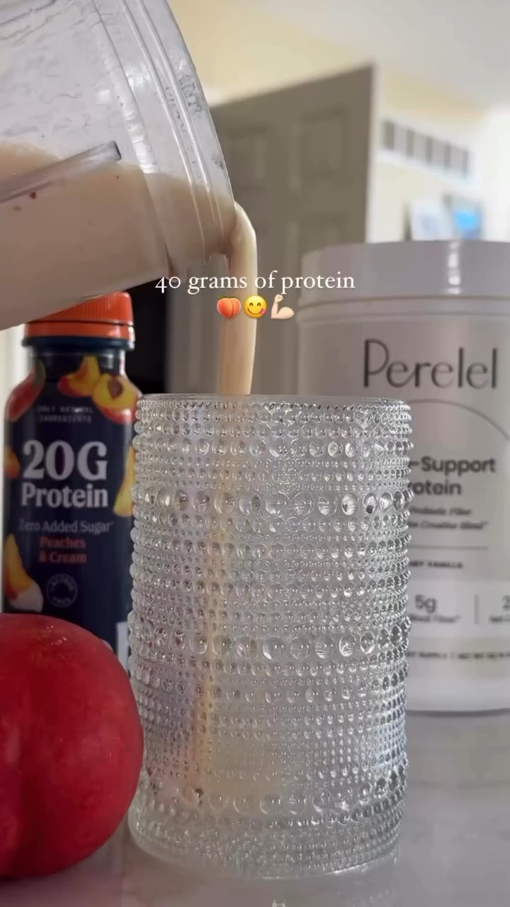 With peach season coming up, will be making this easy protein shake on repeat 😋😋

✨ MEGANW15 to save on @perelelhealth 

.
.
.
@Chobani #highproteinmeals #peachproteinshake #breakfastideas #highproteinshake #peachrecipe