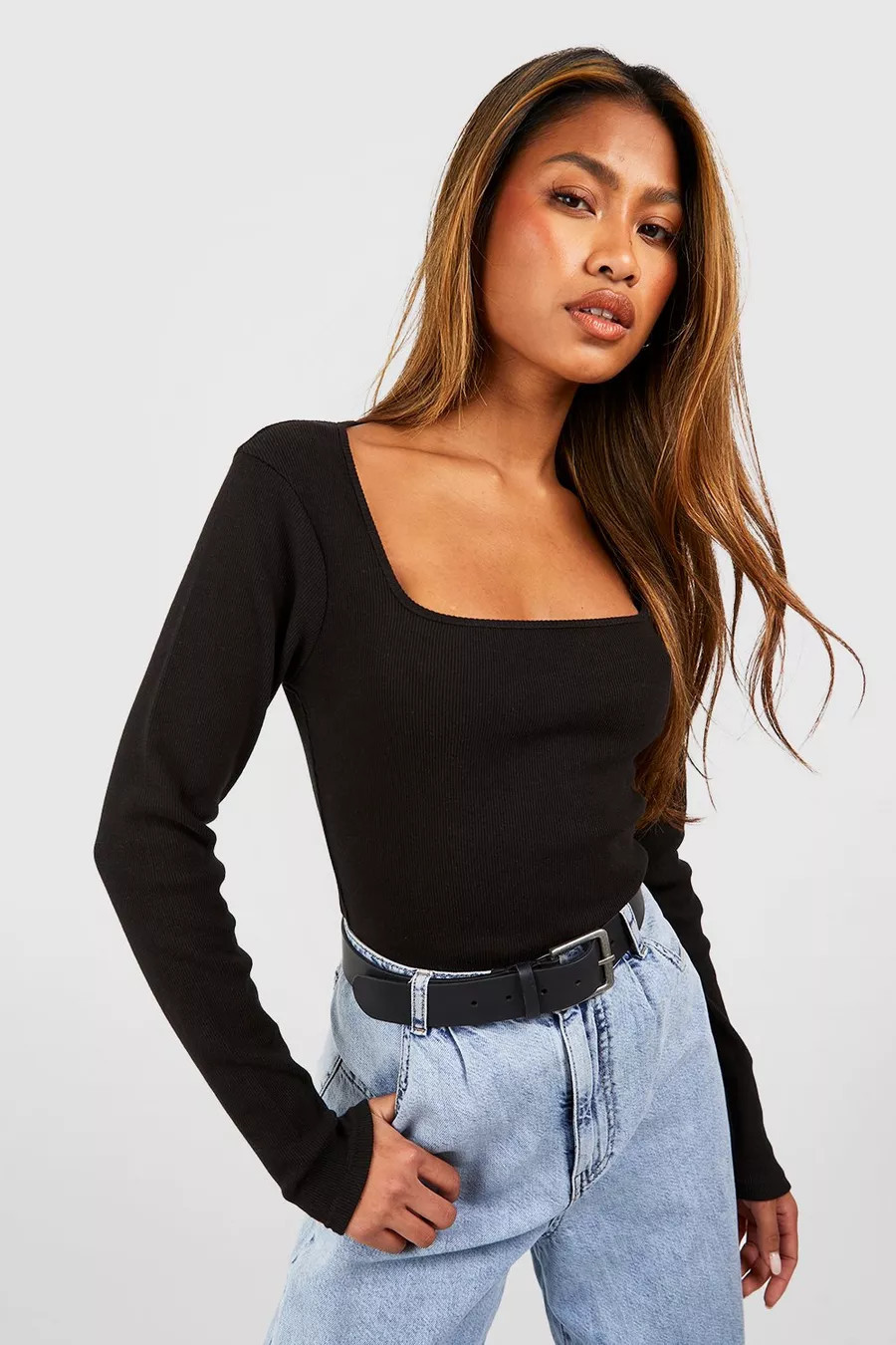 Body côtelé basique à col carré et manches longues | Boohoo.com (FR)