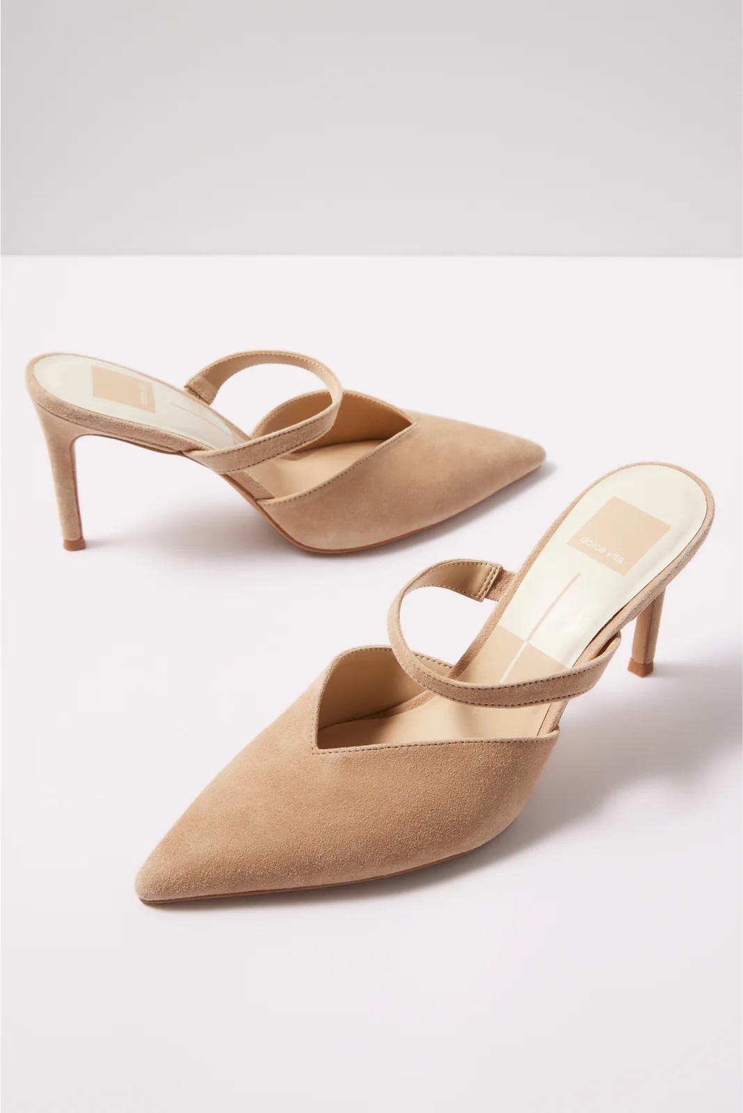 Kanika Pump | Evereve