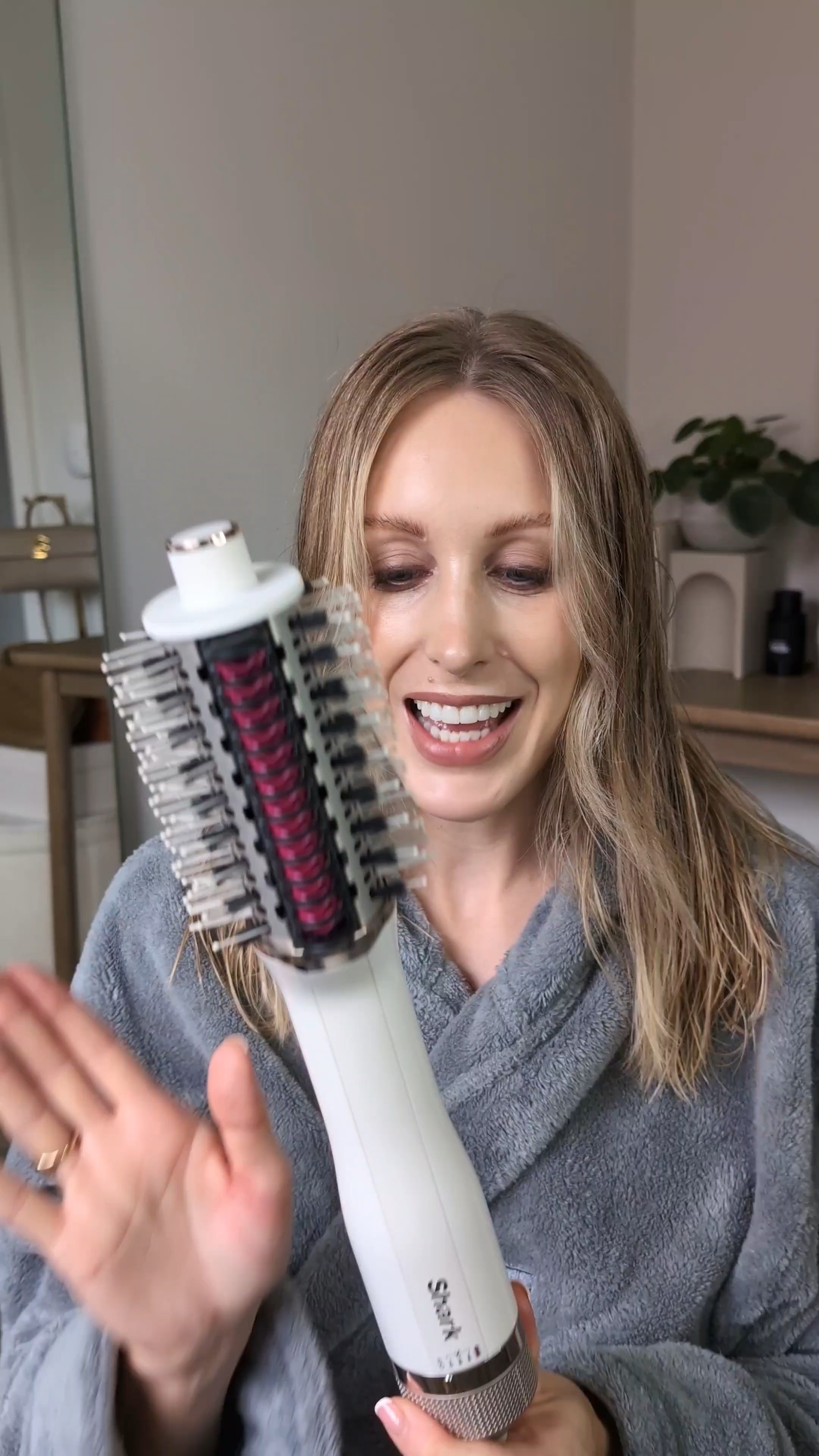 SmoothStyle Heated Comb & Blow Dryer Brush