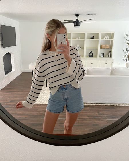 striped sweater only $15 🫶🏼

Spring sweater. Spring style. Spring fashion. Neutral fashion. Women’s fashion. Affordable fashion.

#LTKSeasonal #LTKfindsunder50