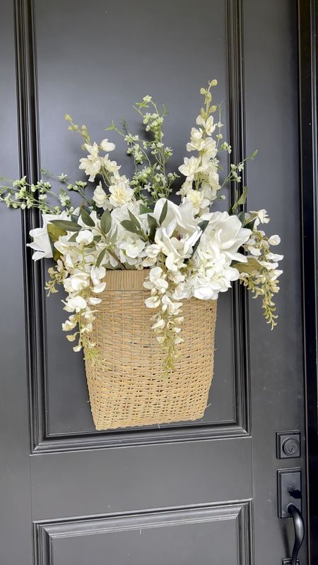 Found the most BEAUTIFUL flowers from @walmart to create our Fall front porch decor! The magnolias will carry us from Fall to Christmas! #walmartpartner #walmartfinds #IYWYK @walmart #fallfrontdoor 

#LTKSeasonal