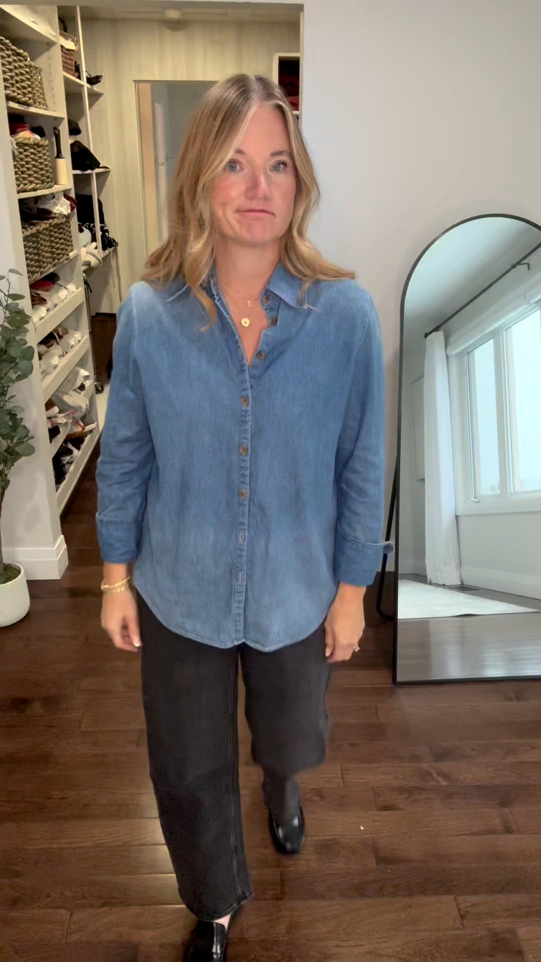 It started as just okay… but a few easy styling tweaks turned it into a polished, pulled-together outfit 🙌 Tuck, belt, shoulder-sweater moment, and a pop of color — that’s all it takes! 💡✨ wearing a M in my top, and jeans 

#LTKfall #LTKstyletip