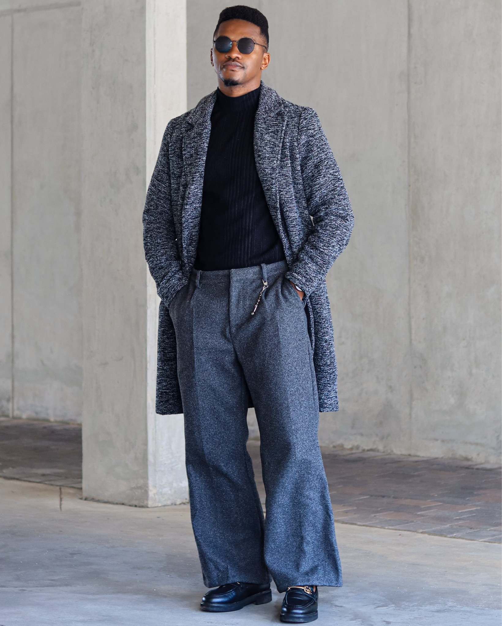 This grey-on-grey ensemble proves that neutrals always make a statement. Effortless, elevated, and perfect for any occasion. Shop this look! #LTKMens #WinterStyle #MonochromeMood

#LTKSeasonal #LTKFindsUnder50 #LTKFestival