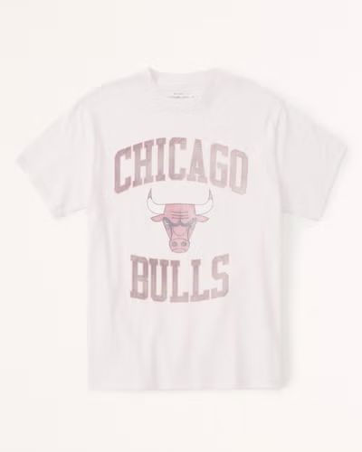 Oversized Boyfriend Chicago Bulls Graphic Tee | Abercrombie & Fitch (US)