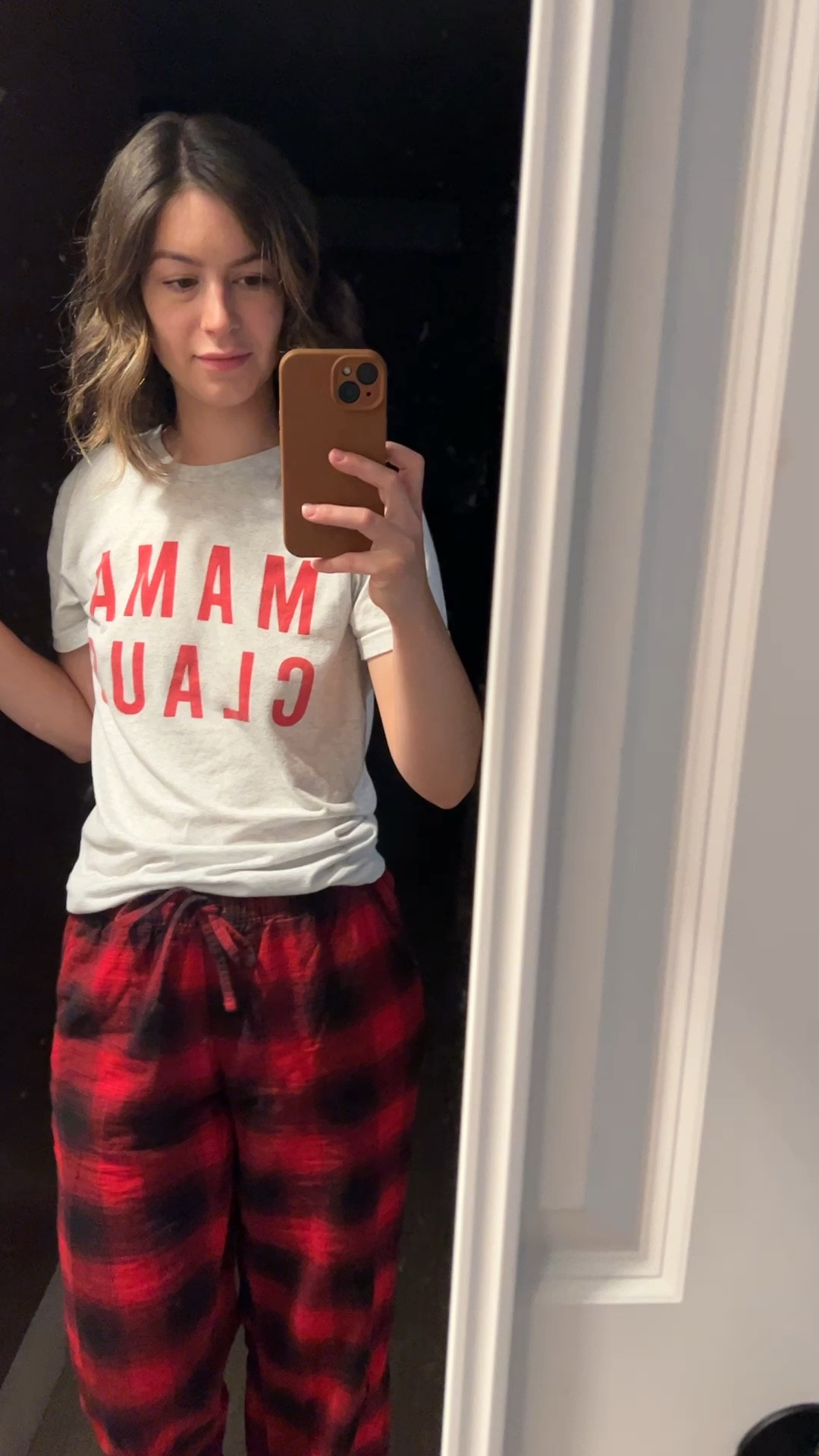 I added the new “mama Claus” t-shirts that I like best because this one is old and nonexistent 