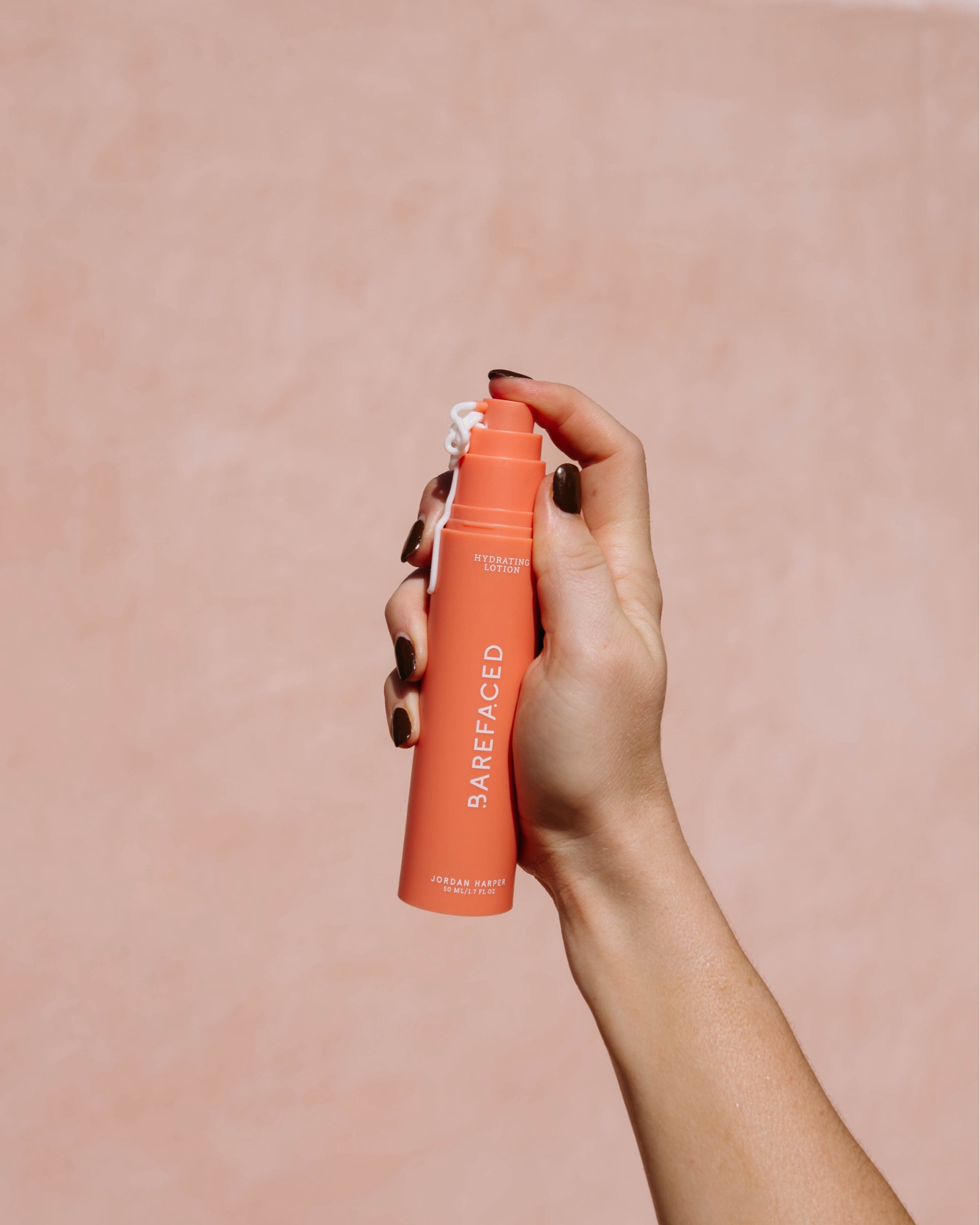 this is my favorite hydrating lotion everrrrrr and it’s free right now with this bundle! 