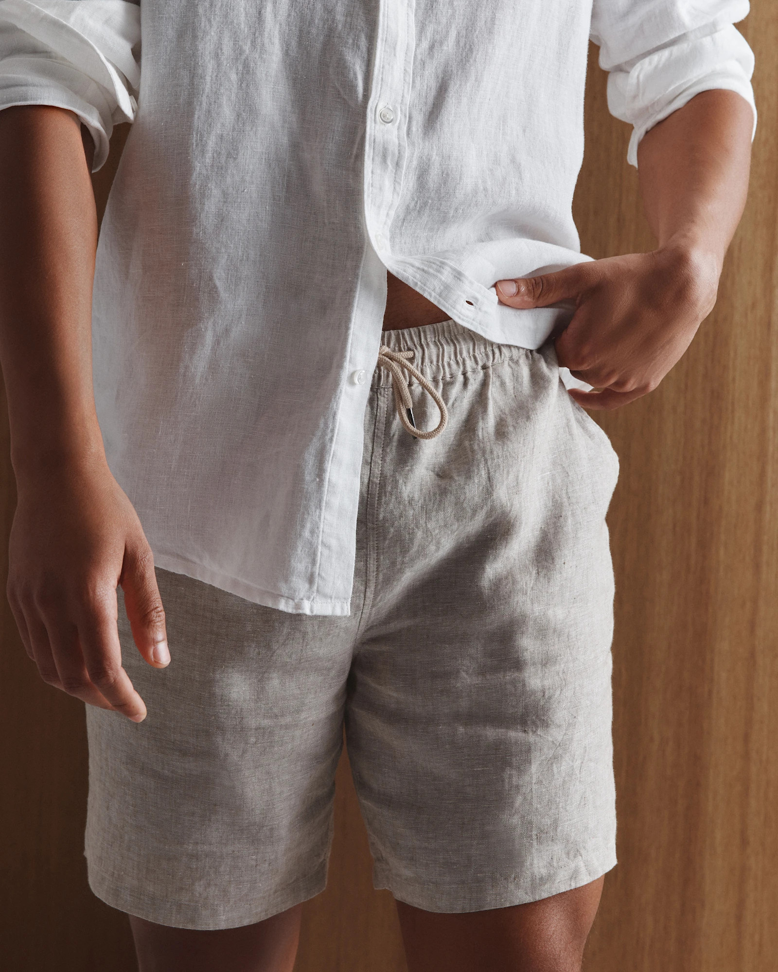 100% European Linen Drawstring Beach Shorts - 7" | Quince