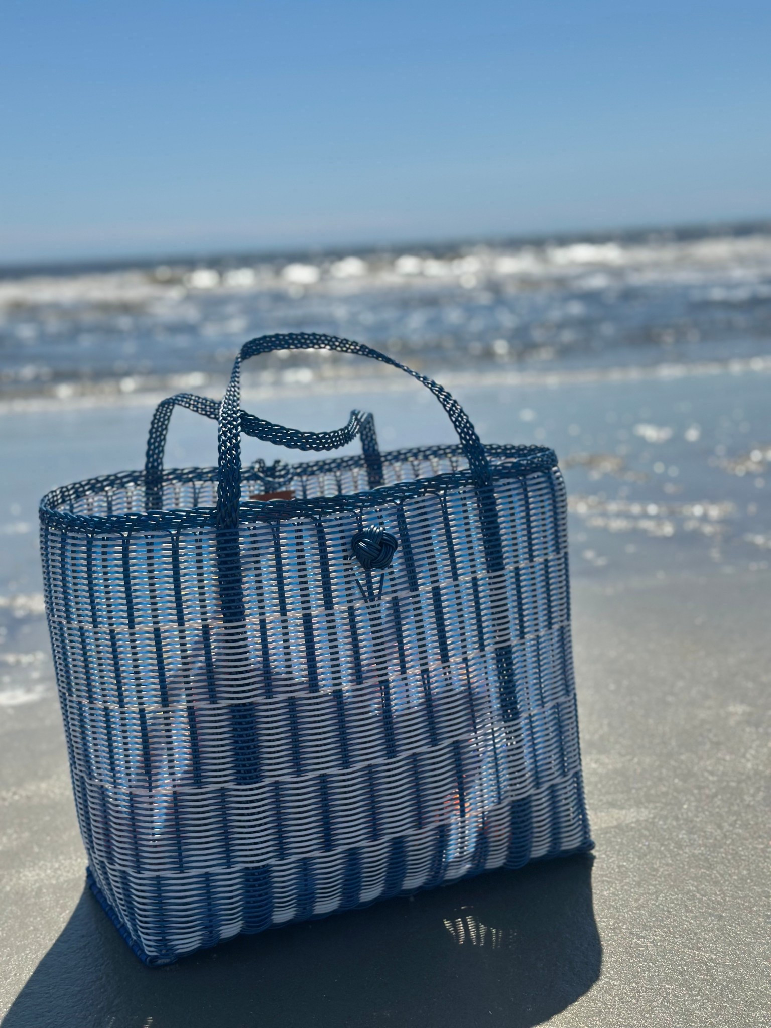 The Lilley Line bag is your #1 summer accessory - imposters need not apply.

#LTKSeasonal #LTKHome #LTKStyleTip