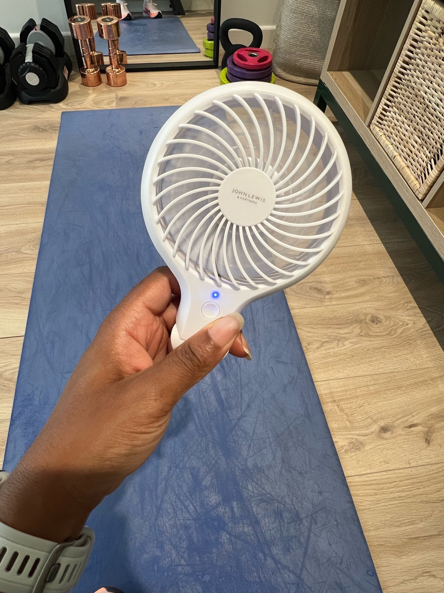 This little fan actually works so well 👌🏾

#LTKsummer #LTKhome #LTKfitness