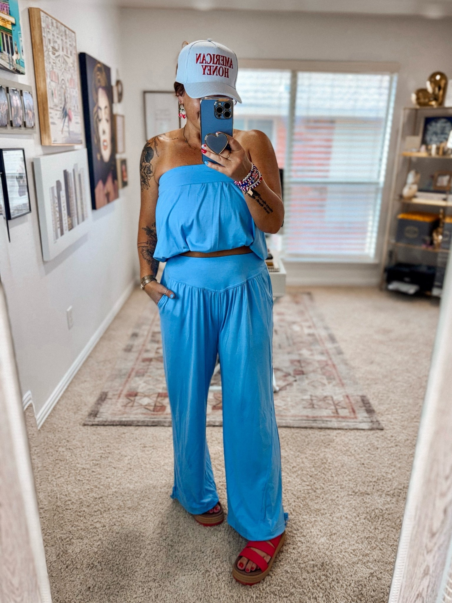 Comfy road trip ootd in this bubble Amazon set 🩵🤍❤️

#LTKootd #LTKOver40