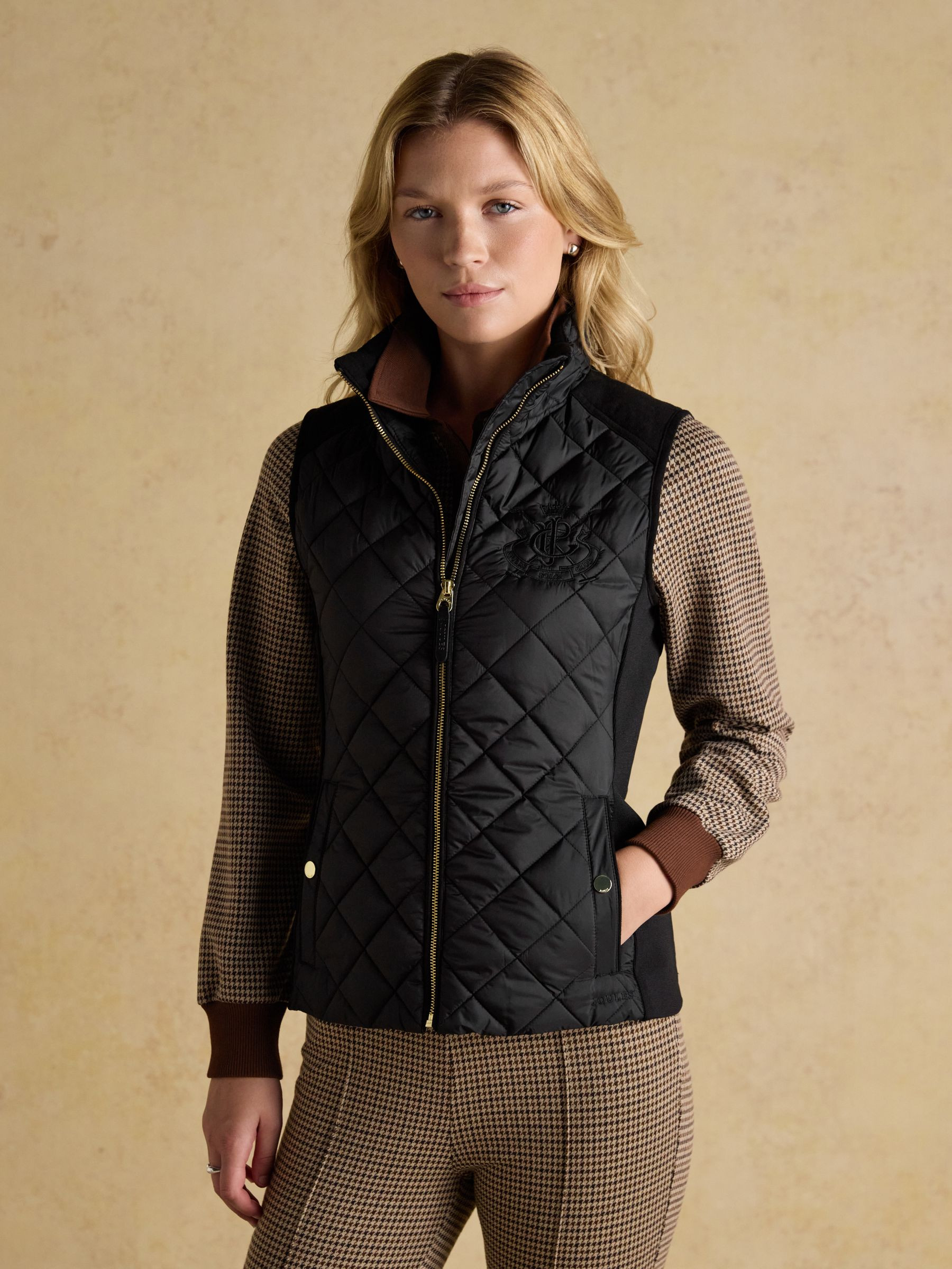 Braemar Luxe Black Showerproof Diamond Quilted Gilet | Joules | Joules