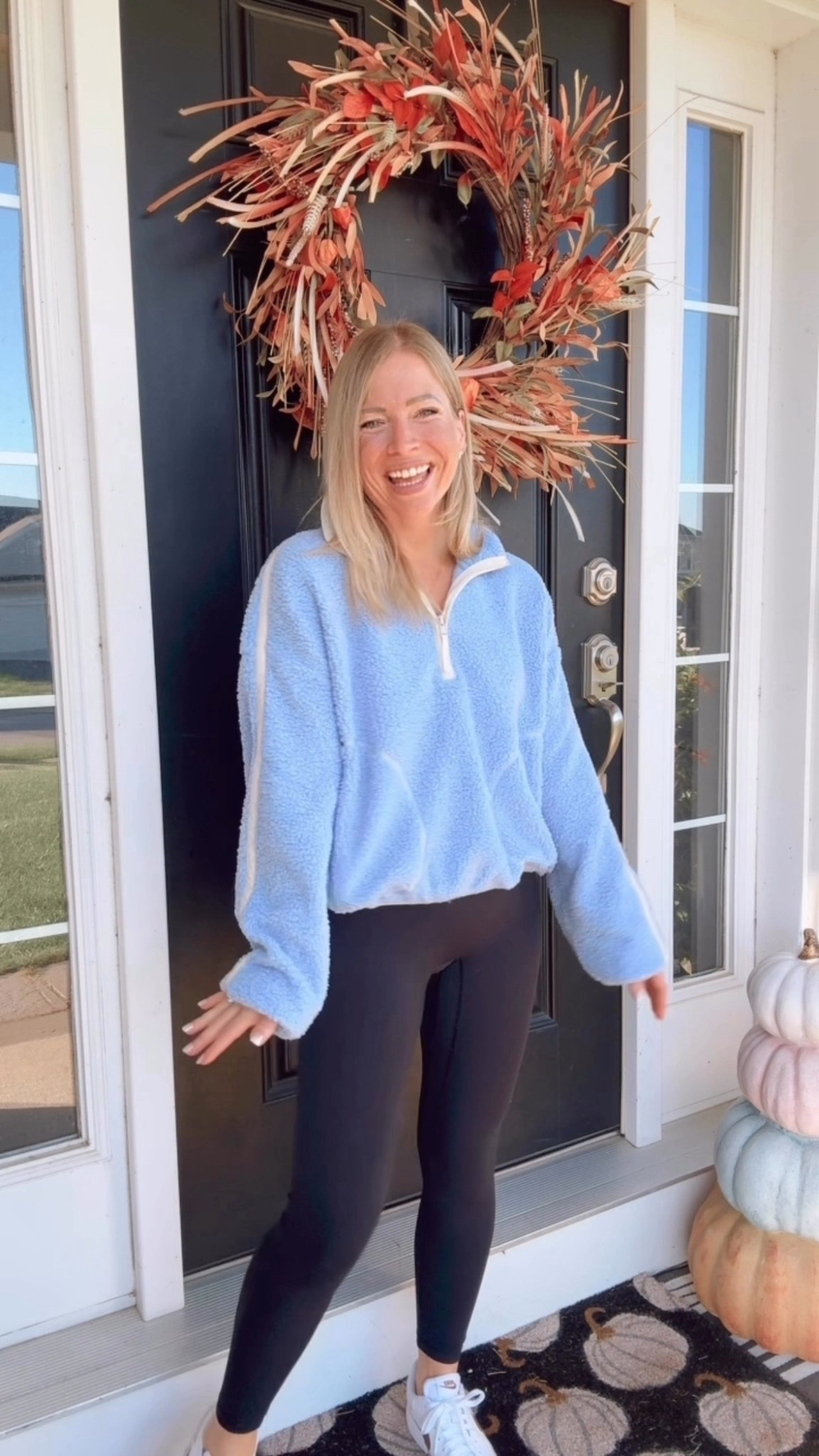 Old navy sherpa quarter zip 

Wearing my true size small 