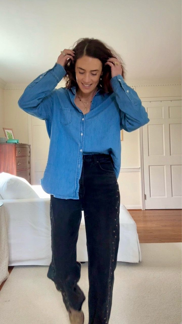 I’m a small in the shirt, 25 in the jeans- all fit tts but if you don’t like the oversized shirt vibe, size down

#LTKWorkwear #LTKmomlife #LTKootd