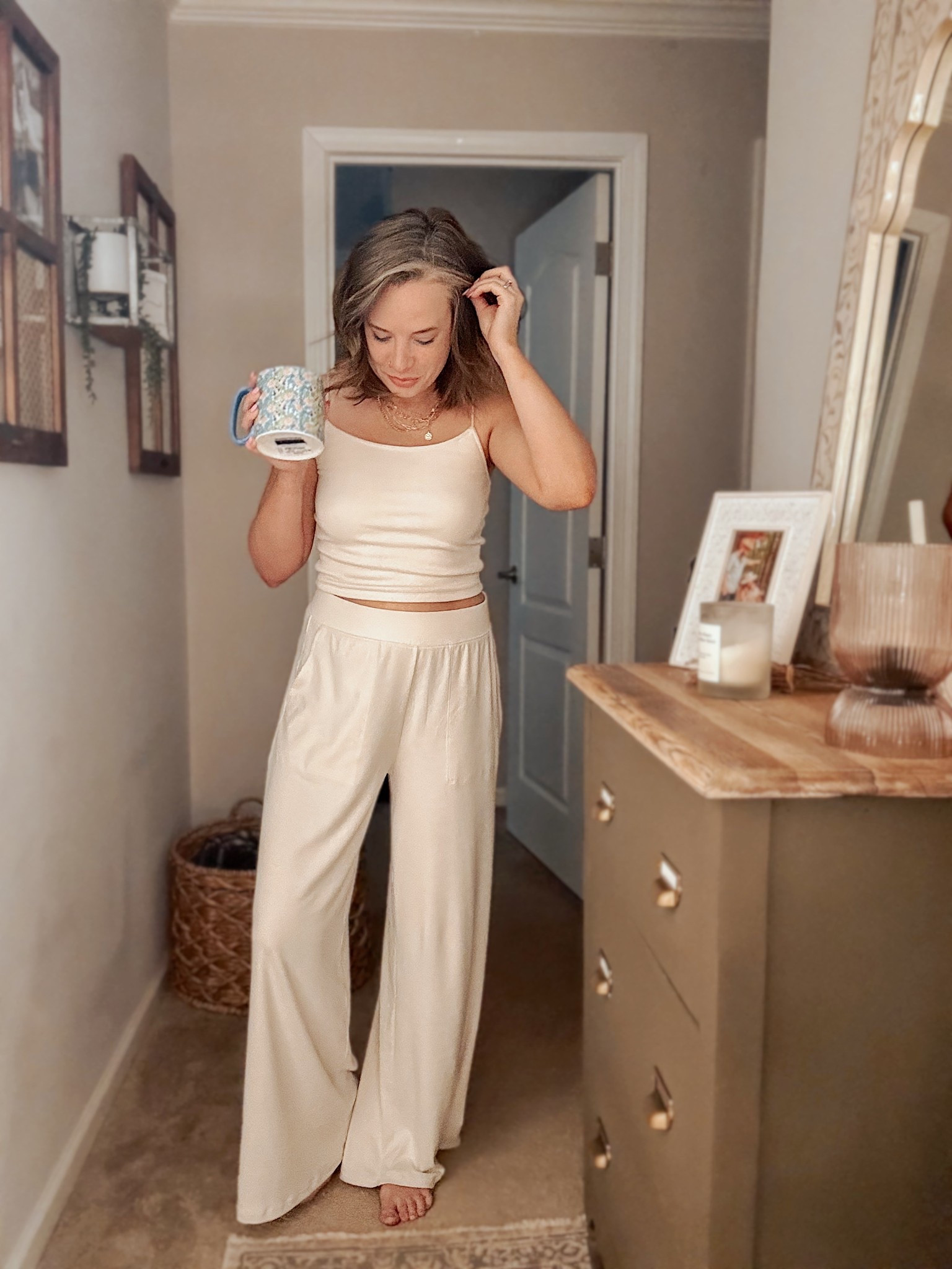 Slow mornings in cozy neutrals. This comfy-chic lounge set is giving main character energy — perfect for sipping coffee and planning the day ahead. Linking this set here on LTK!

#LTKFindsUnder50 #LTKSaleAlert #LTKGiftGuide