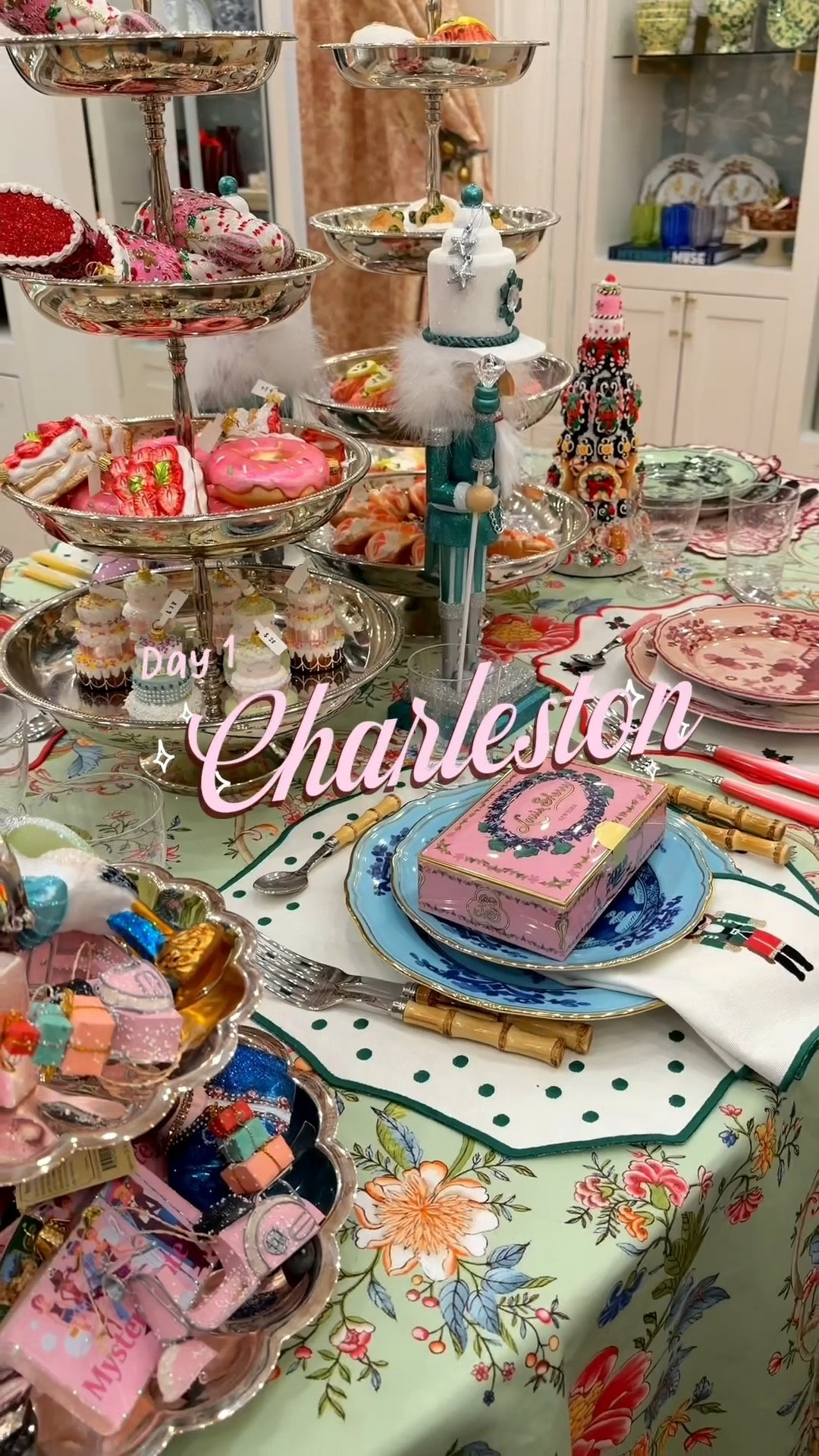 Jeans- size 2 petite 
Top- small (runs huge, but I wanted it oversized) 


#LTKOver40 #LTKdayinmylife #LTKHoliday