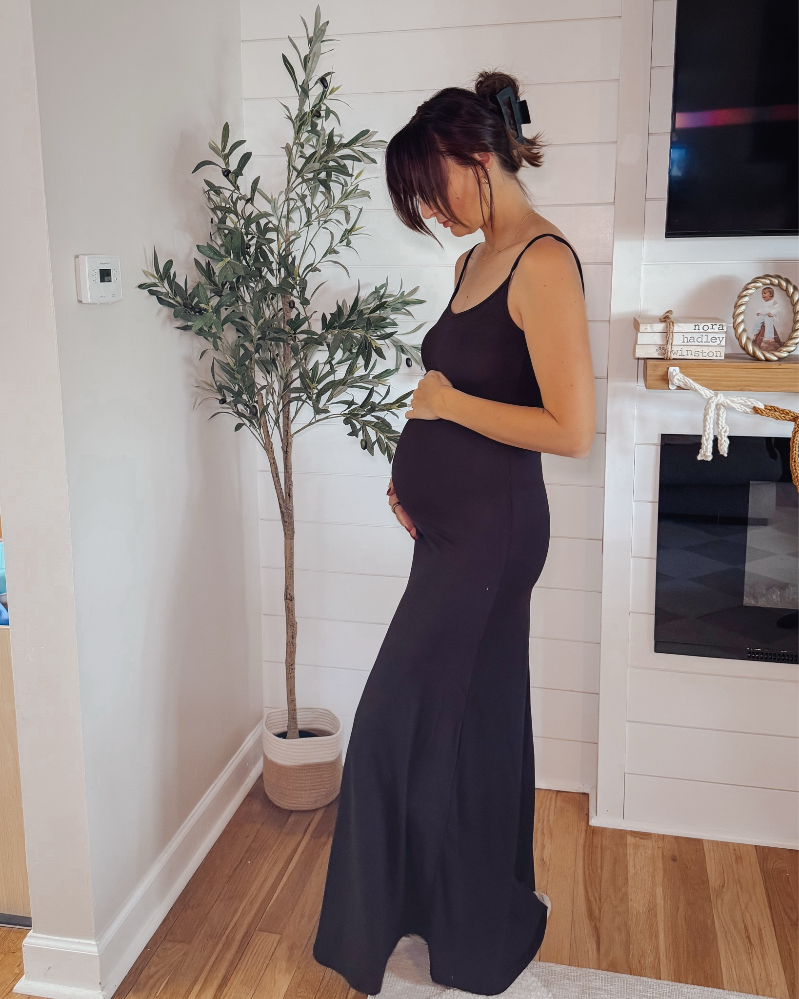 The dress that feels like butter 😍🤰🏻 so perfect to layer for fall or lounge around in. 

Bumpsuit / bump friendly / maternity / expecting moms / black dress / cozy look

#LTKStyleTip #LTKBump