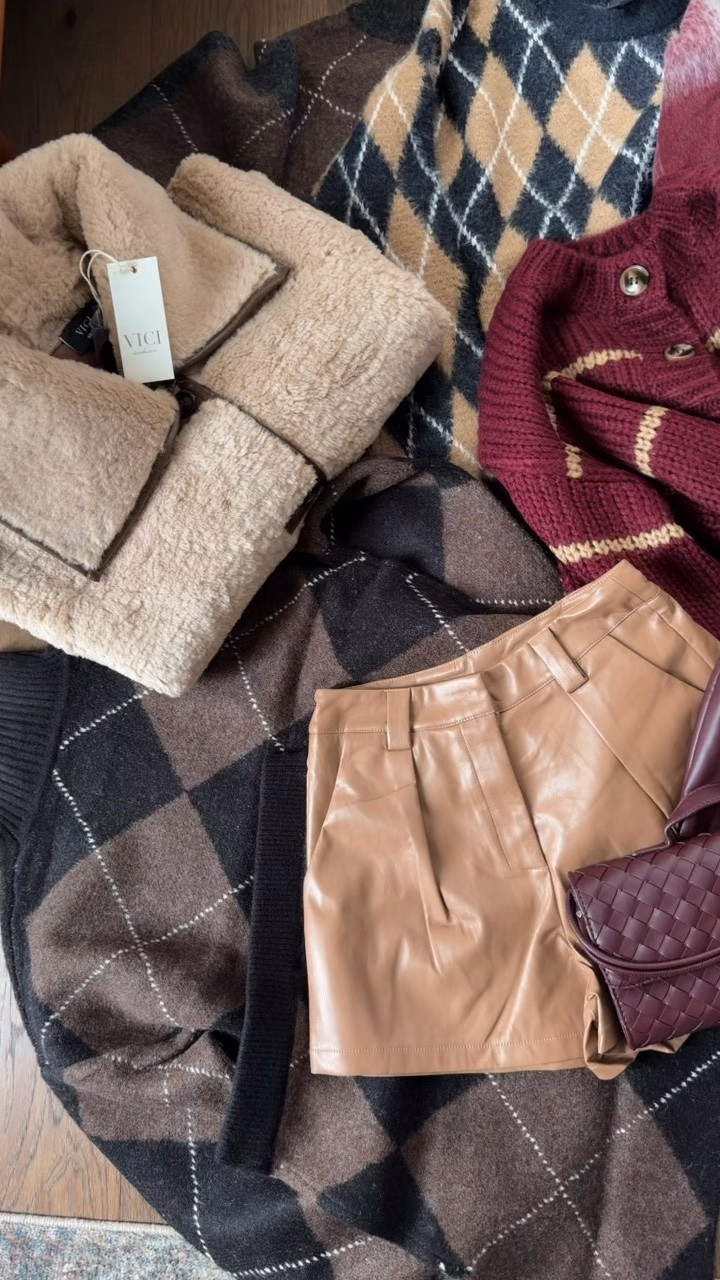This Vici fall order is soooo good 🫰🏼🤎🍂

#LTKootd #LTKgrwm #LTKSeasonal