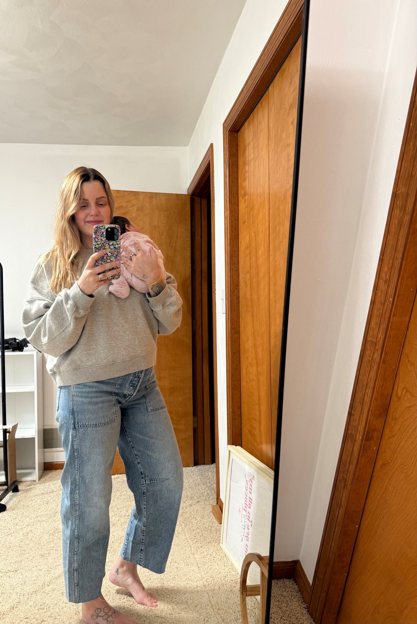 realistic newborn mom outfit featuring my favorite madewell jeans 

#LTKMidsize #LTKxMadewell