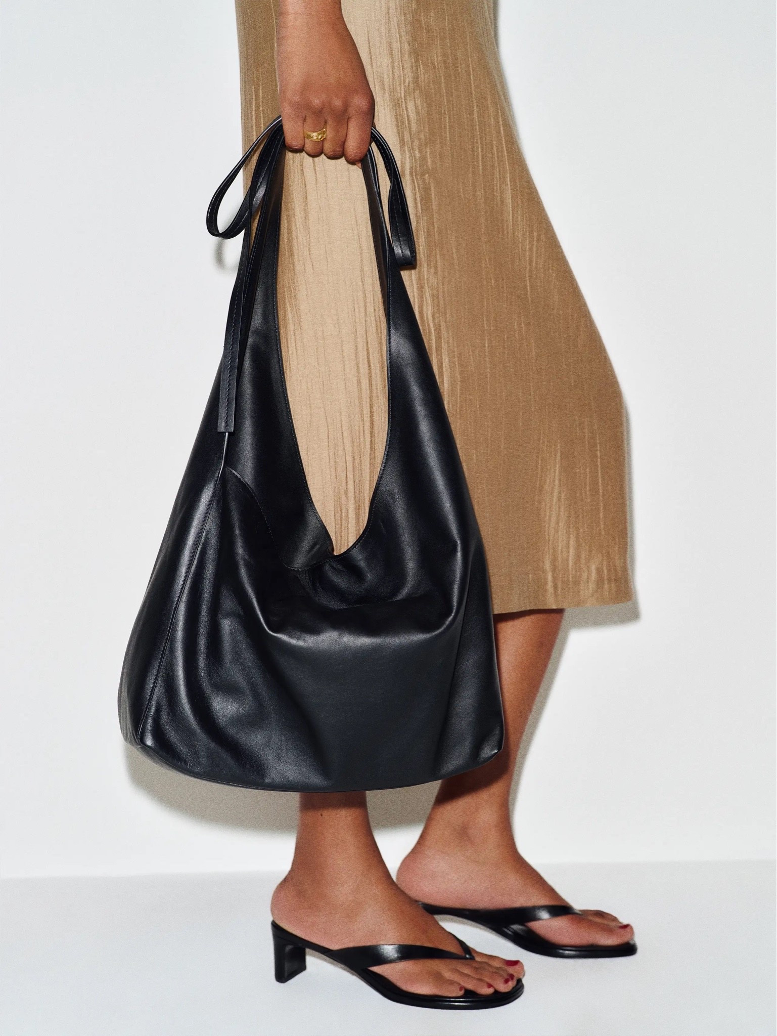 This Reformation bag is the ultimate accessory for the fall for any occasion.

#LTKWorkwear #LTKNYFW #LTKdayinmylife