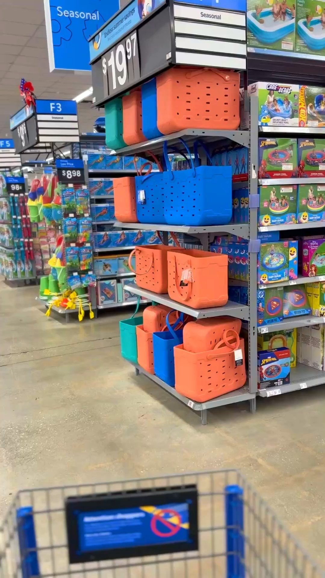 Affordable tote bag at Walmart! 

#LTKStyleTip #LTKSeasonal