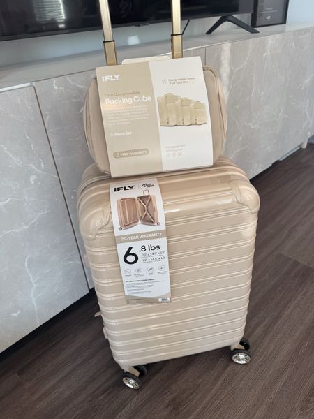 Affordable travel suitcase, packing cubes & organizers from @walmart #walmartpartner #iywyk

#LTKfindsunder100 #LTKfamily #LTKtravel