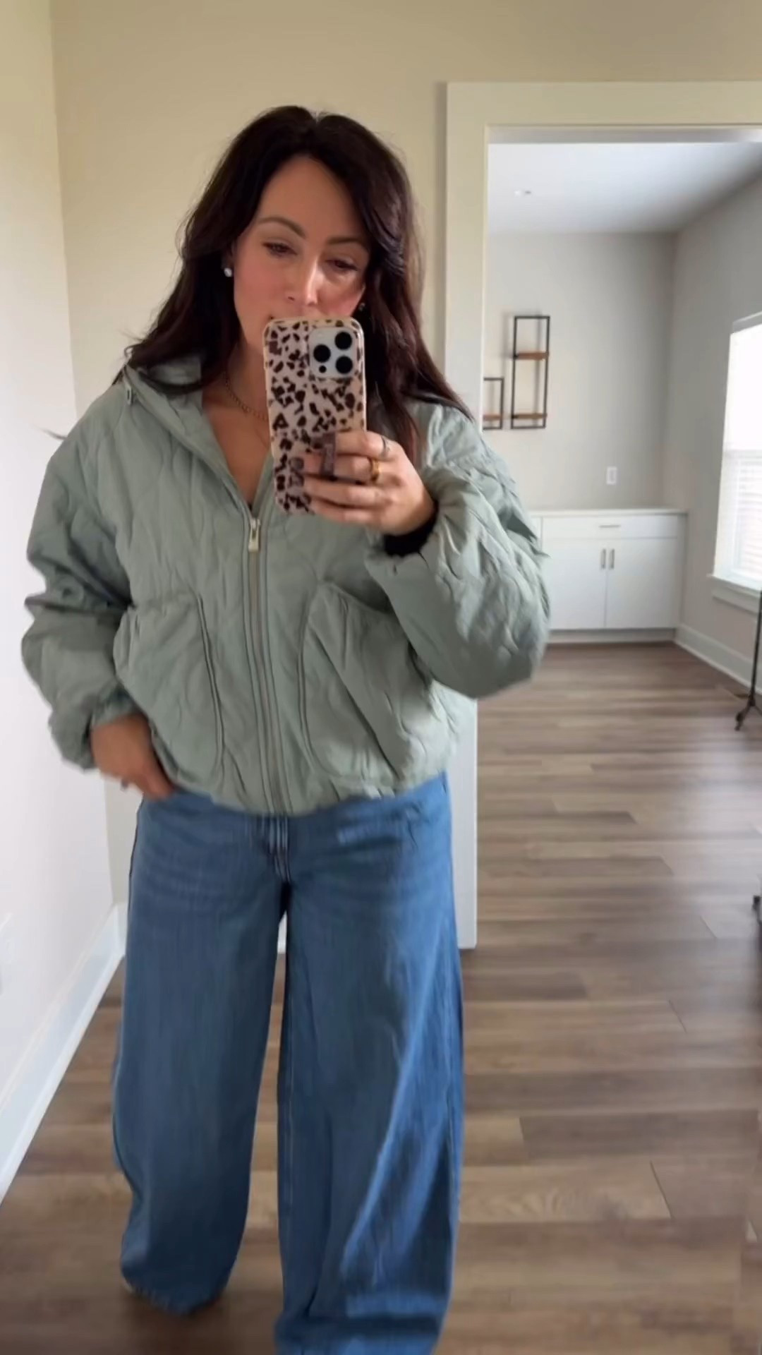 40% off this cute jacket! 🚨 
• medium jacket
• size 8 denim 


#LTKFindsUnder50 #LTKSeasonal #LTKSaleAlert