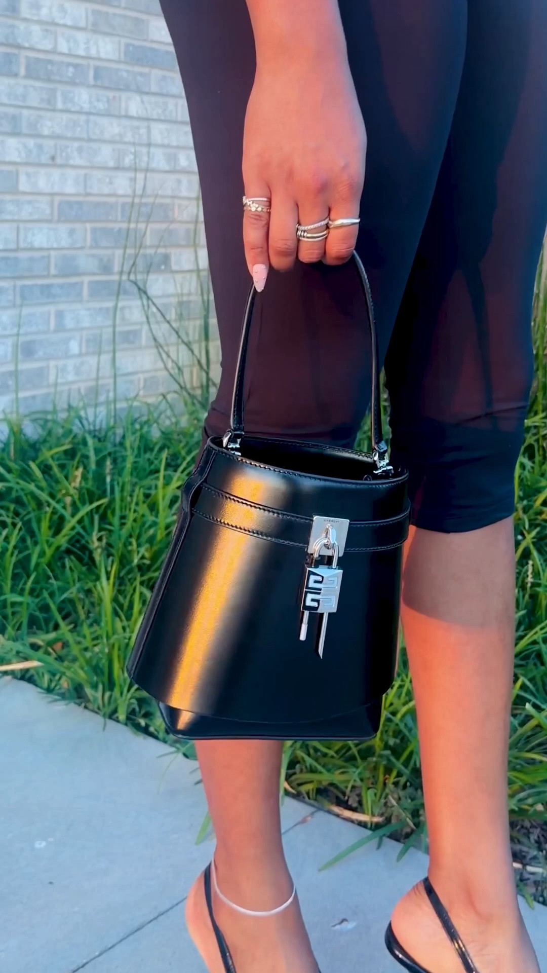 Loving my new bag from @Keeks Designer Handbags! Use “CANDACE50” to save off your purchase!

#LTKTall #LTKSaleAlert #LTKootd