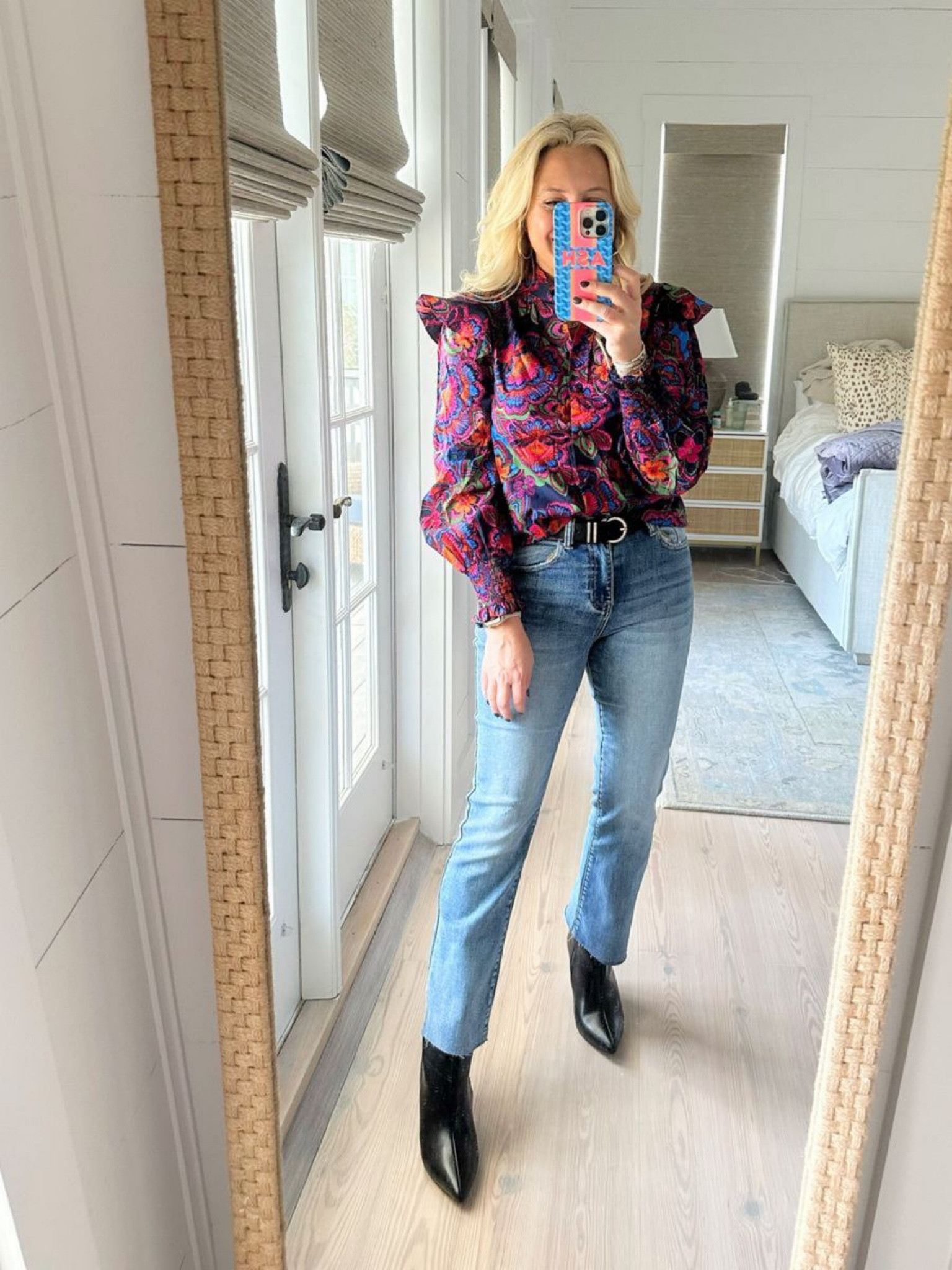 Such a cute and fun button down for fall. Loving the bright colors and ruffles. Wearing size small. Jeans are a size 26. Code FANCY15 for 15% off


#LTKsalealert #LTKstyletip #LTKSeasonal