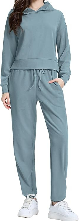 WIHOLL Two Piece Sets for Women Sweatsuit Hoodie and Sweatpants Sets Airport Fashion Outfits Trac... | Amazon (US)