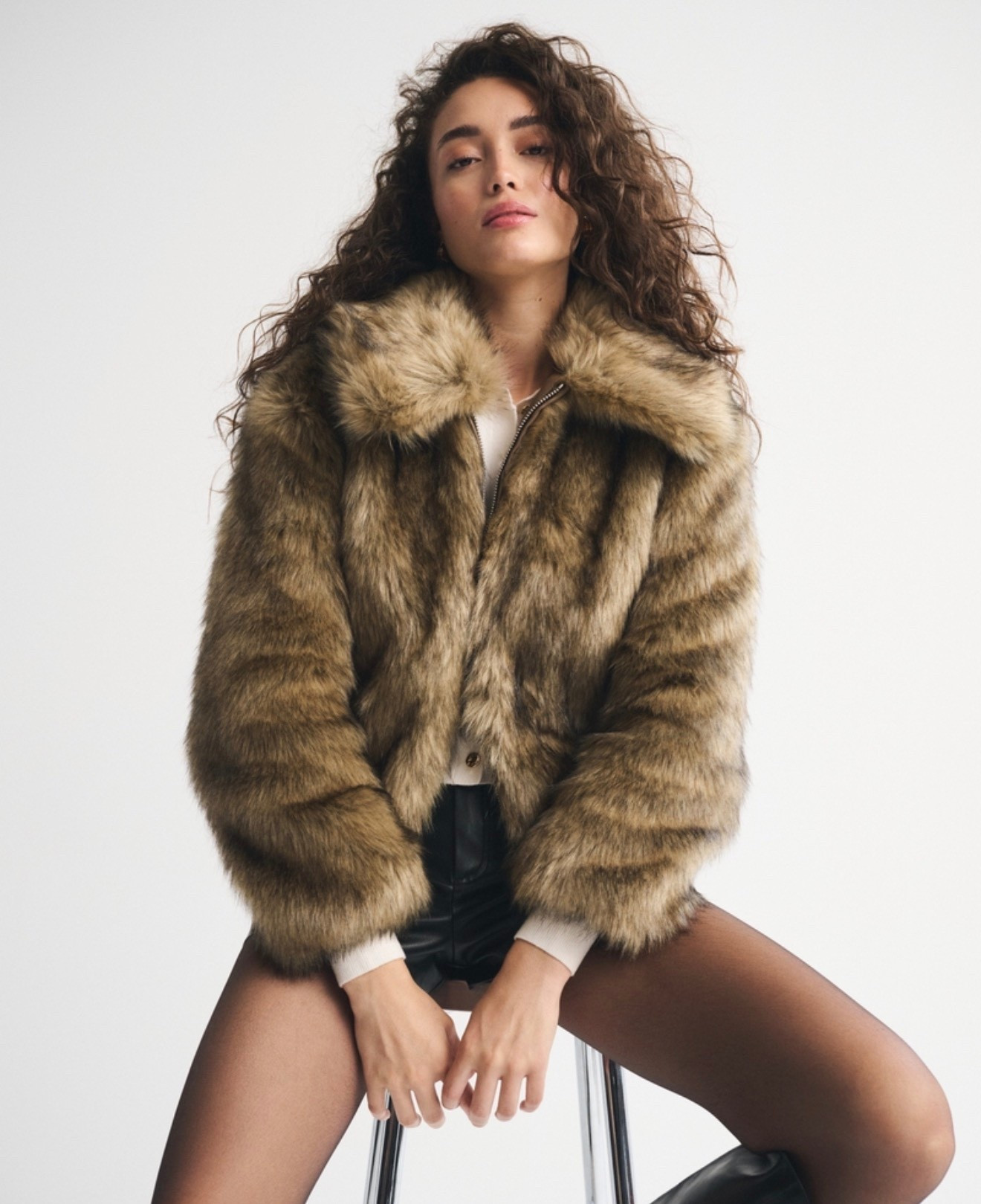 Fur jacket. Faux fur. Holiday style. Winter style. 

#LTKHoliday #LTKGiftGuide #LTKOver40