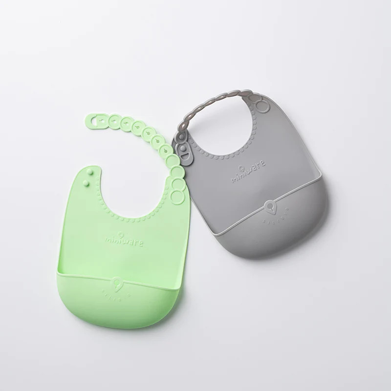 Roll & Lock bib Key Lime + Dove Grey | Miniware