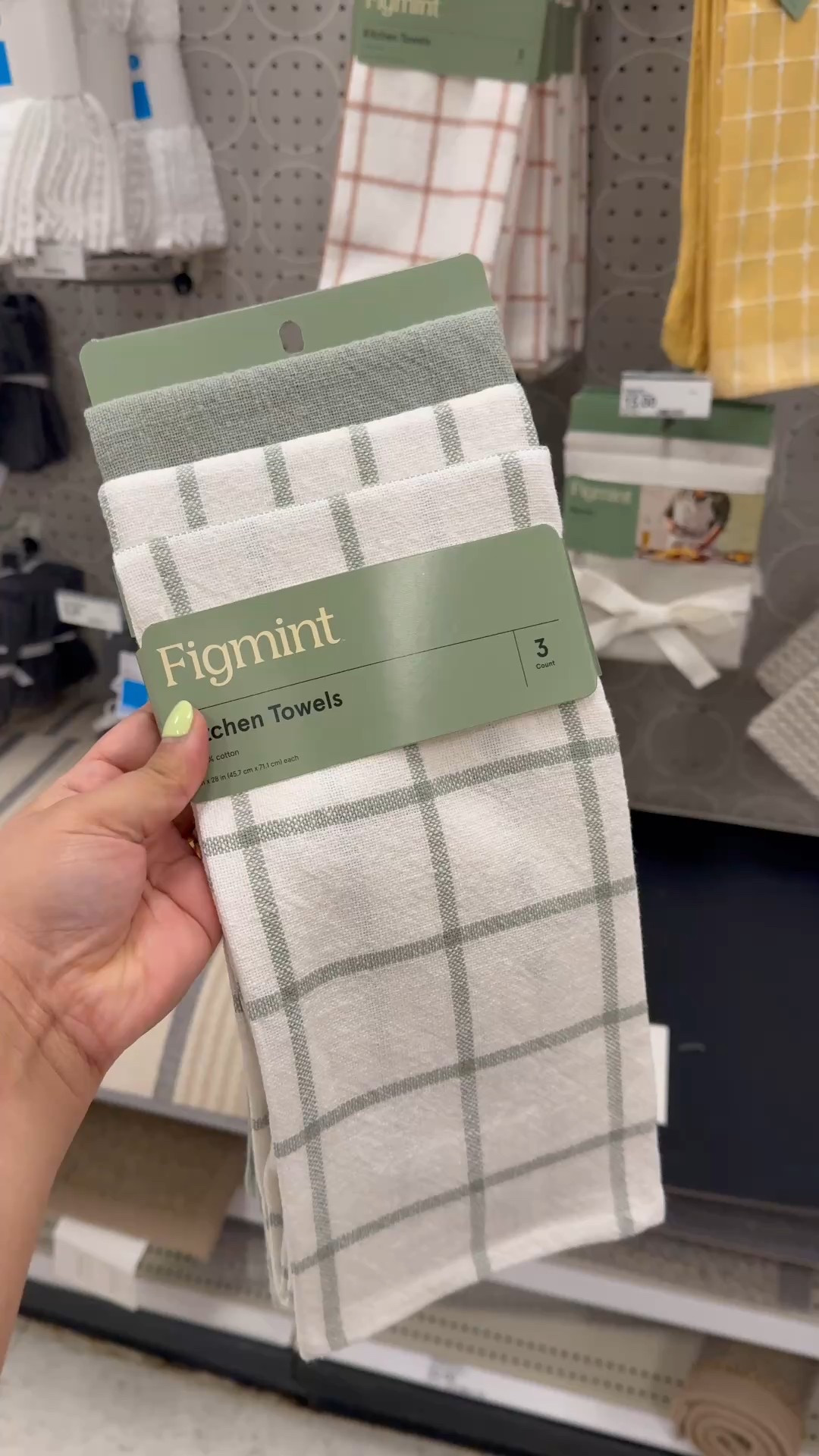 Love these kitchen towels in sage green and i myself picked them up for my home….pack of 3 under $8 at Targett

#LTKHome #LTKFindsUnder50 #LTKStyleTip