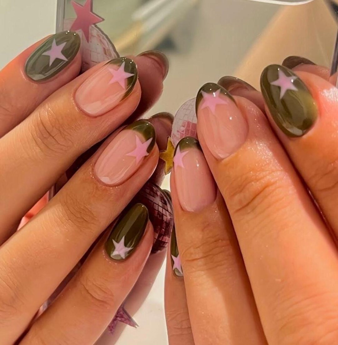 Handmade Press on Nails: Luxury, Almond Round Short, Hand Painted Custom, Gel - Etsy | Etsy (US)