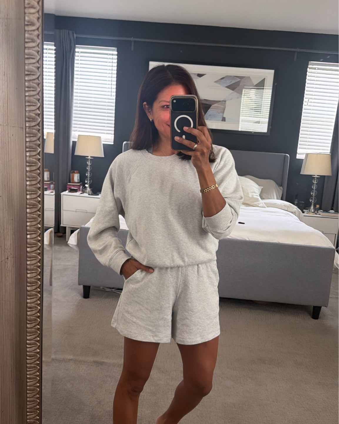 Comfy lounge set- from shorts to sweatpants 

Old Navy style 
Wearing small in sweatshirt 
Xs in shorts & pants

#LTKPetite #LTKActive #LTKSeasonal